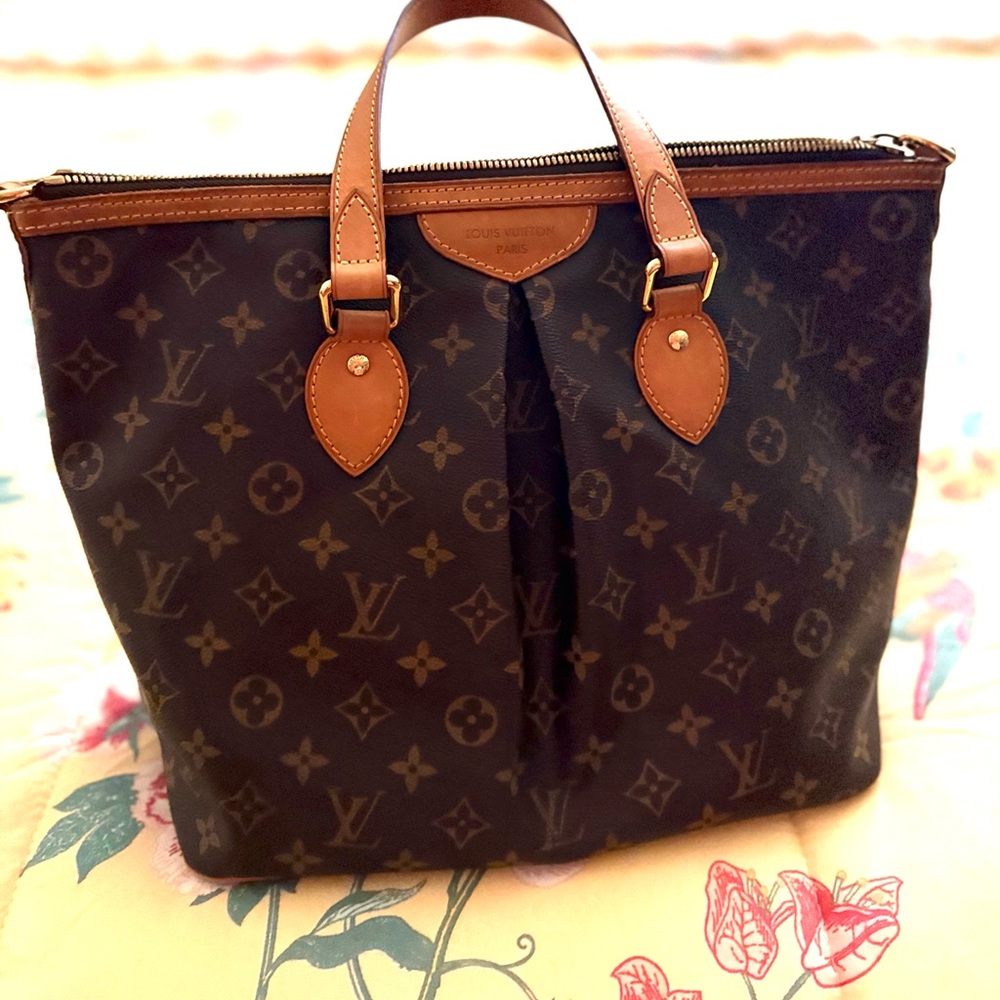 Louis Vuitton Monogram Brown Crossbody Bag - Picture 3 of 14